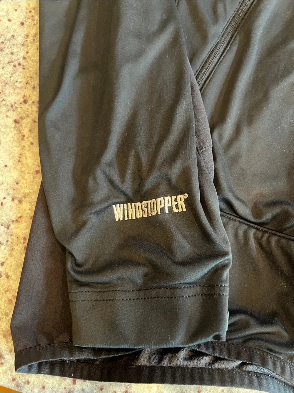 The North Face Softshell Men’s Medium Black Summit Series Windstopper Jacket